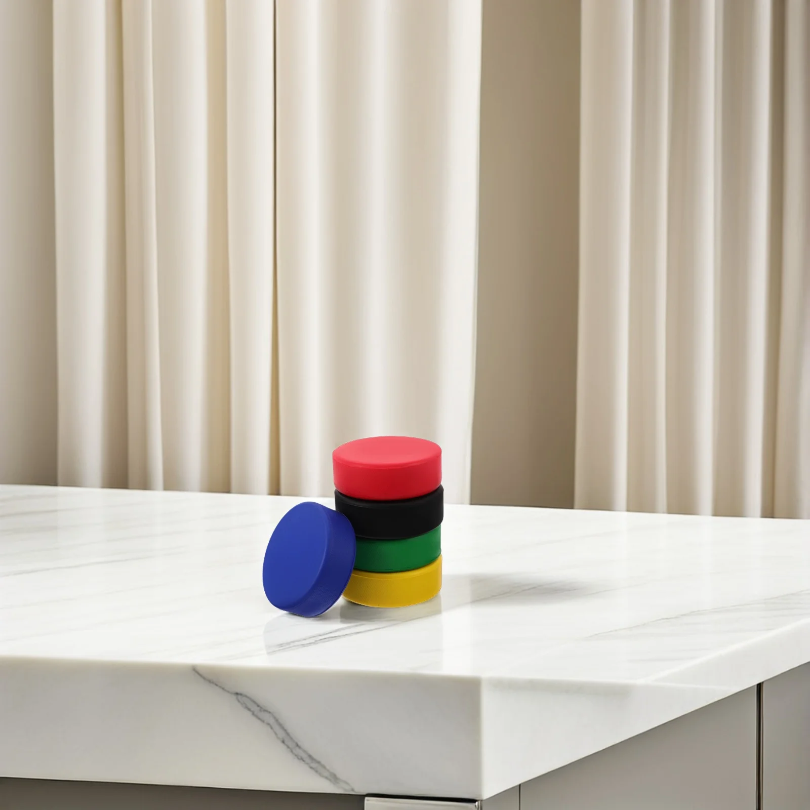 

10Pcs PU Foam Ice Hockey Pucks Mini Soft Practice Pucks for Training Indoor Outdoor Relaxation Stress Relief Sports Balls