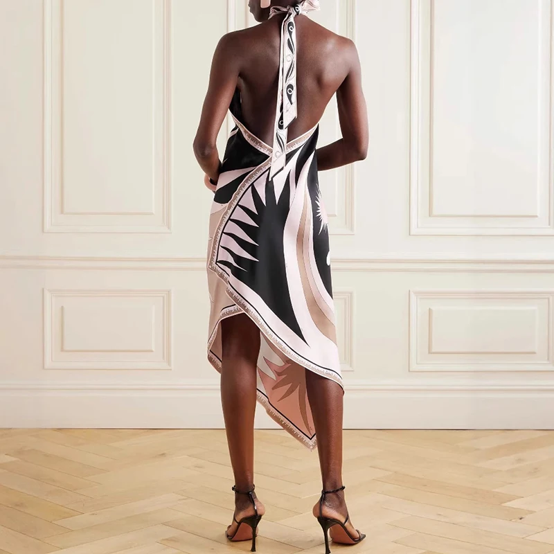 Abiti da vacanza 2025 Primavera Hollow Backless Tie-up Halter Abito irregolare Nuovo modello estivo Stampa Slim Boho Abito lungo Vestido