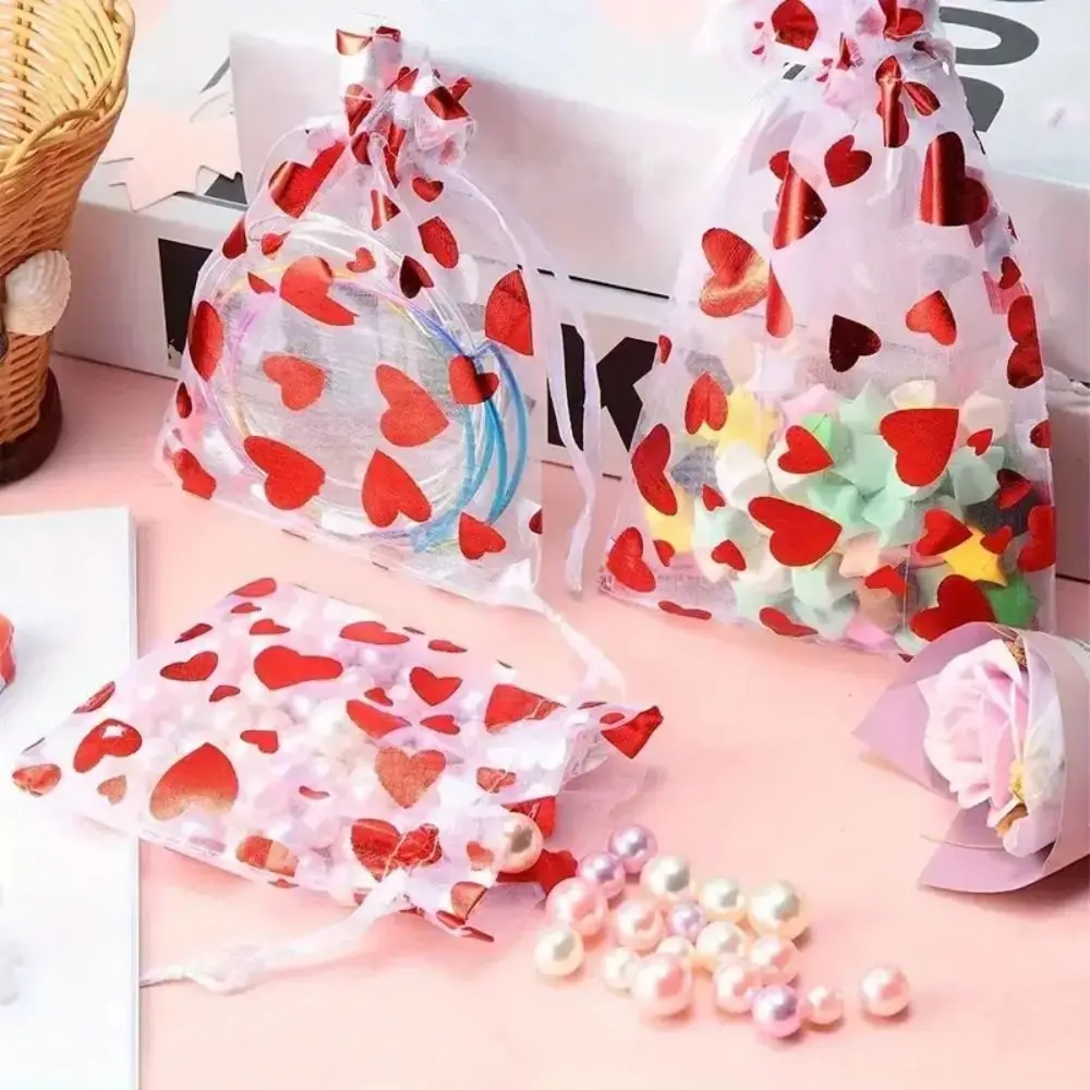 Paquete de 20 Bolsas de Regalo con Cordón para el Día de San Valentín, Bolsitas de Organza Mini para Dulces, Reutilizables, con Corazón y Detalles en Bronce, para Decoración de Bodas