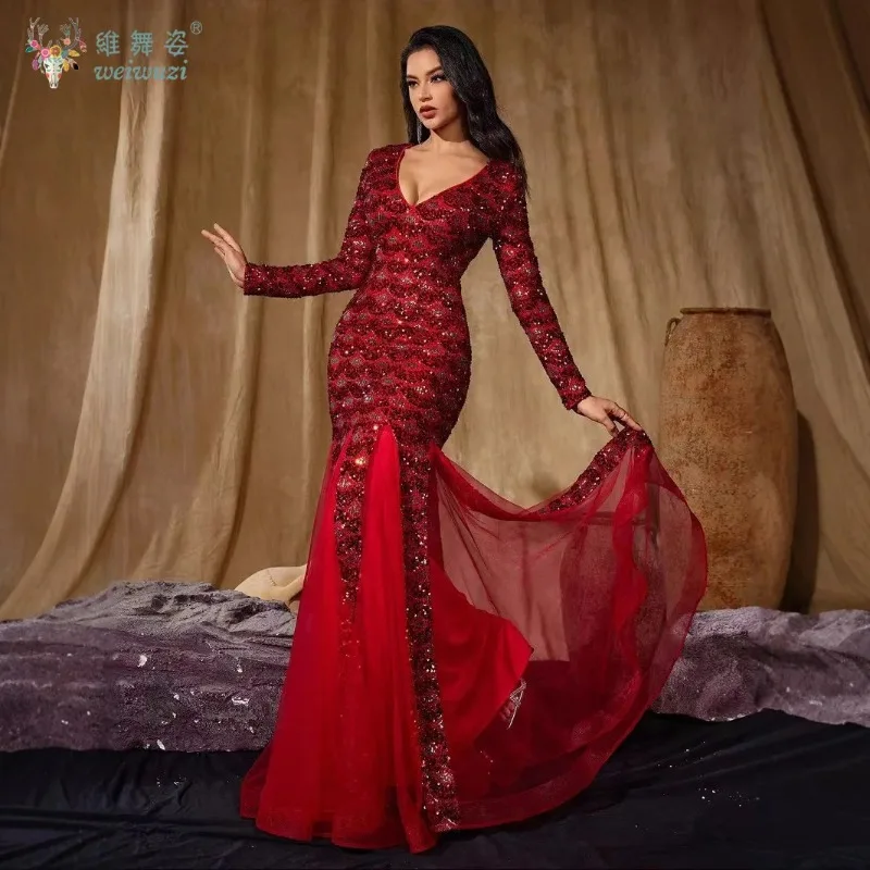 Abito da sera a sirena in rete patchwork con paillettes rosse autunno e inverno Abito da sera elegante con maniche lunghe e vestibilità slim