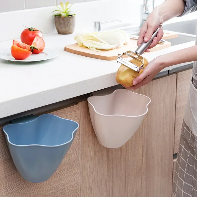 

Flower Shape Kitchen Hanging Trash Can Desktop Clutter Collection Basket Cabinet Wall Mounted Garbage Bin Container Household