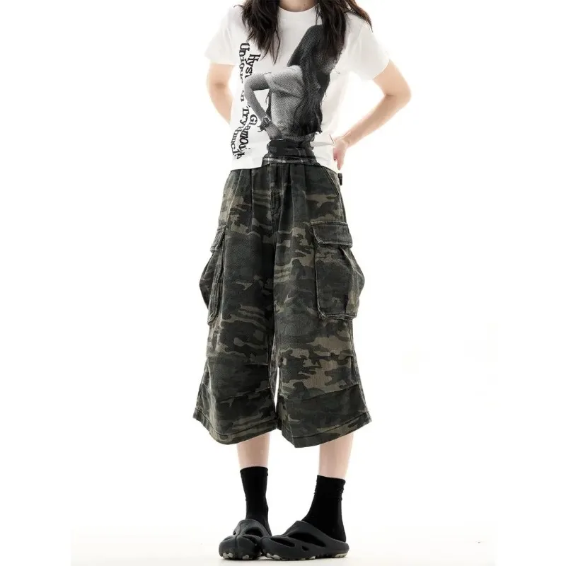

Unisex American Retro Camo Cargo Shorts Loose Wide Leg Casual Cropped Pants