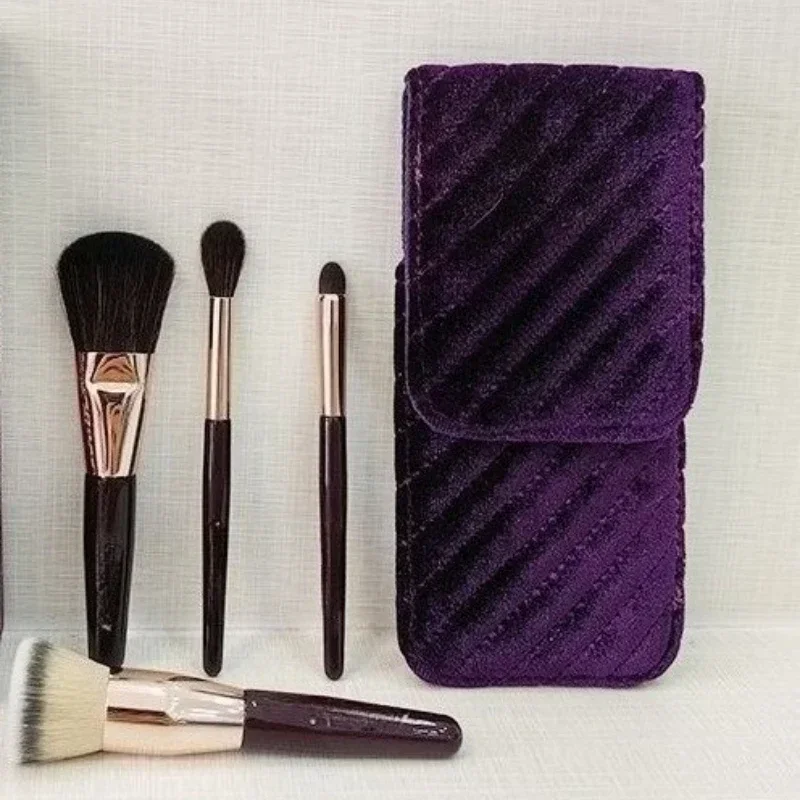

Набор кистей для макияжа MAKE UP TOOL, фиолетовый, 4 шт., с чехлами, pg001