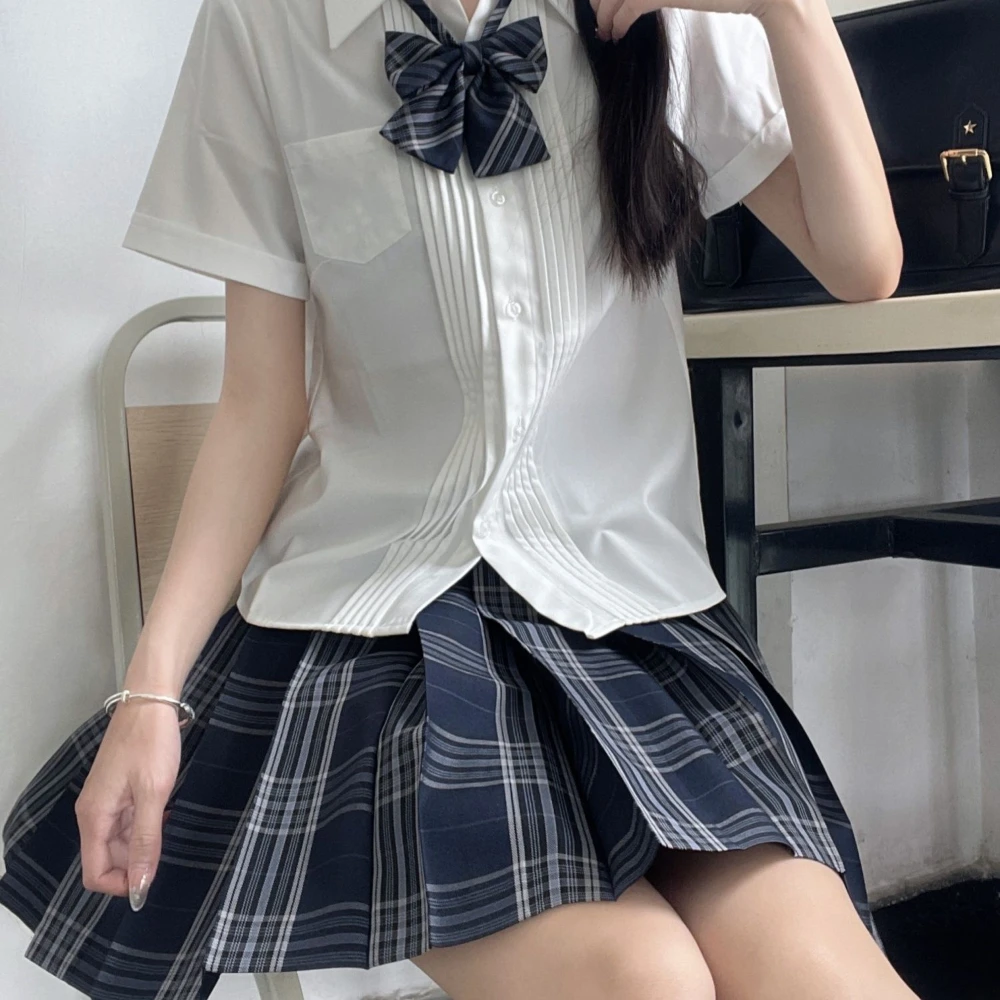 

Schoolgirl Jk Uniform Gray Plaid Pleated Skirt with Bow Japanese School Uniform Cute Girl Suit College Graduation Costumes Women