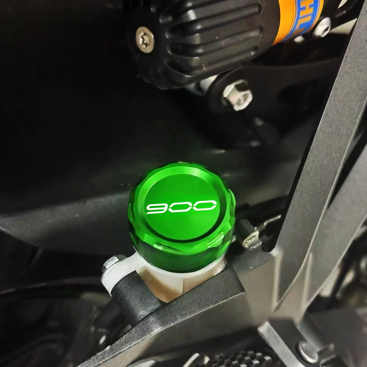 

For Kawasaki Z900 Z 900 2017-2022 2023 2024 Motorcycle CNC accessories Rear brake Fluid Cylinder Master Reservoir Cover Cap