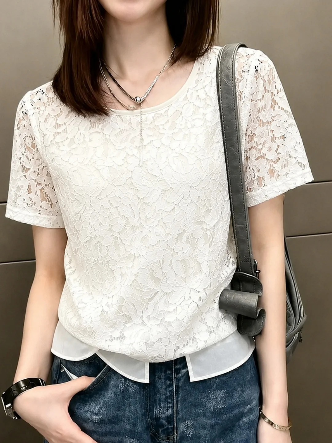 

Elegant Lace Splice Short Sleeve Women's Top Comfortable Fashionable Summer Design Versatile Korean Style round Neck T-Shirt