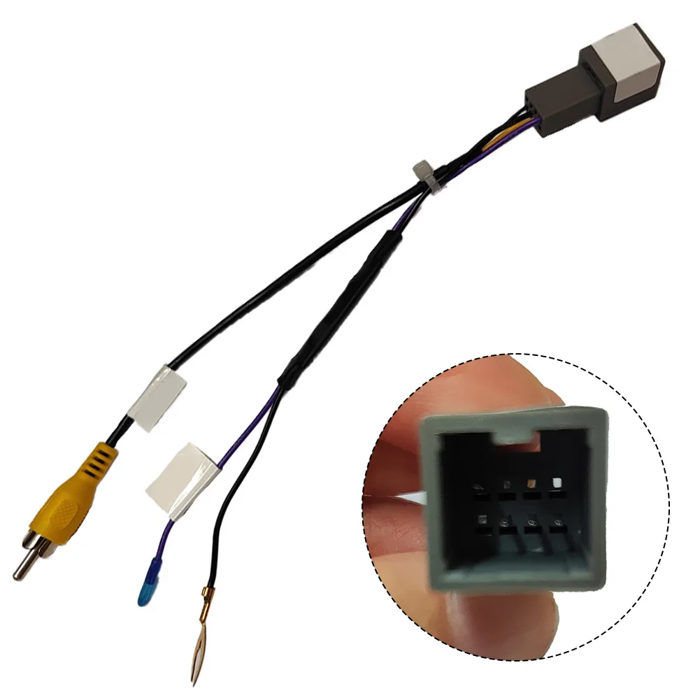 Car Video Output Black 8-pin Video Adapter 8Pin Socket Configuration ABS Material Construction Vehicle Video Setup