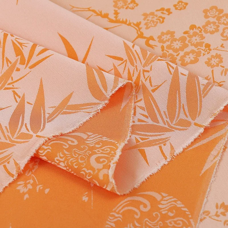 Tessuto jacquard in fiore di pruno con foglie arancioni e bianche bicolore cheongsam Hanfu in stile antico