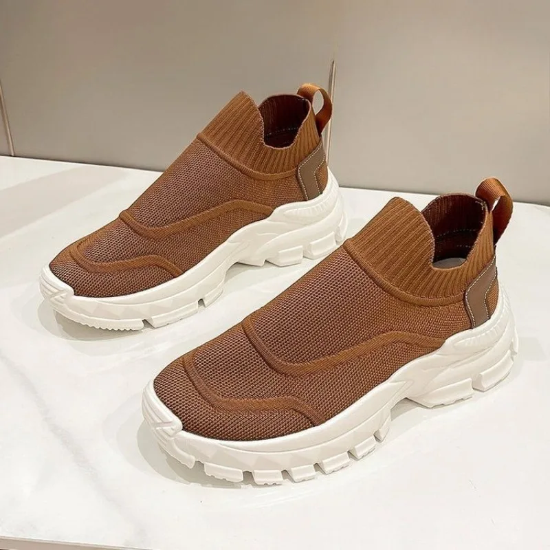 2026 Latest Ladies Refined Featherweight Cushioned Trainer Seoul Chic Sleek Multiuse Net White Footwear Jogging