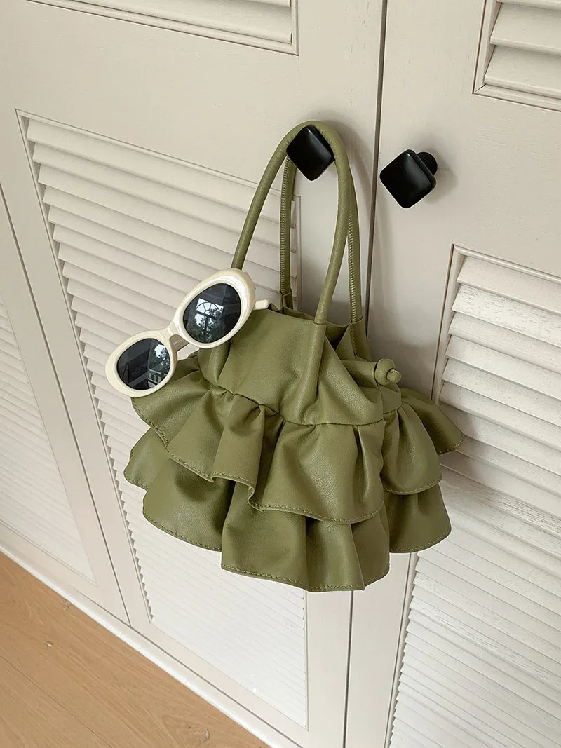 

Women's Bag New Simple and Fashionable Bucket Bag Women's Single Shoulder Crossbody Lotus Edge Pleated Handbag