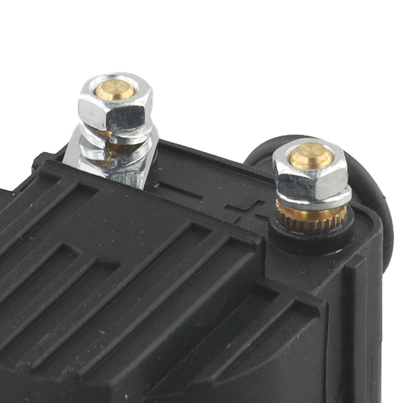 Replacement Ignition Coil for Mercury Outboard Motors 6HP to 225HP Fits 339 835757 339 832757 Reliable Marine Accessory