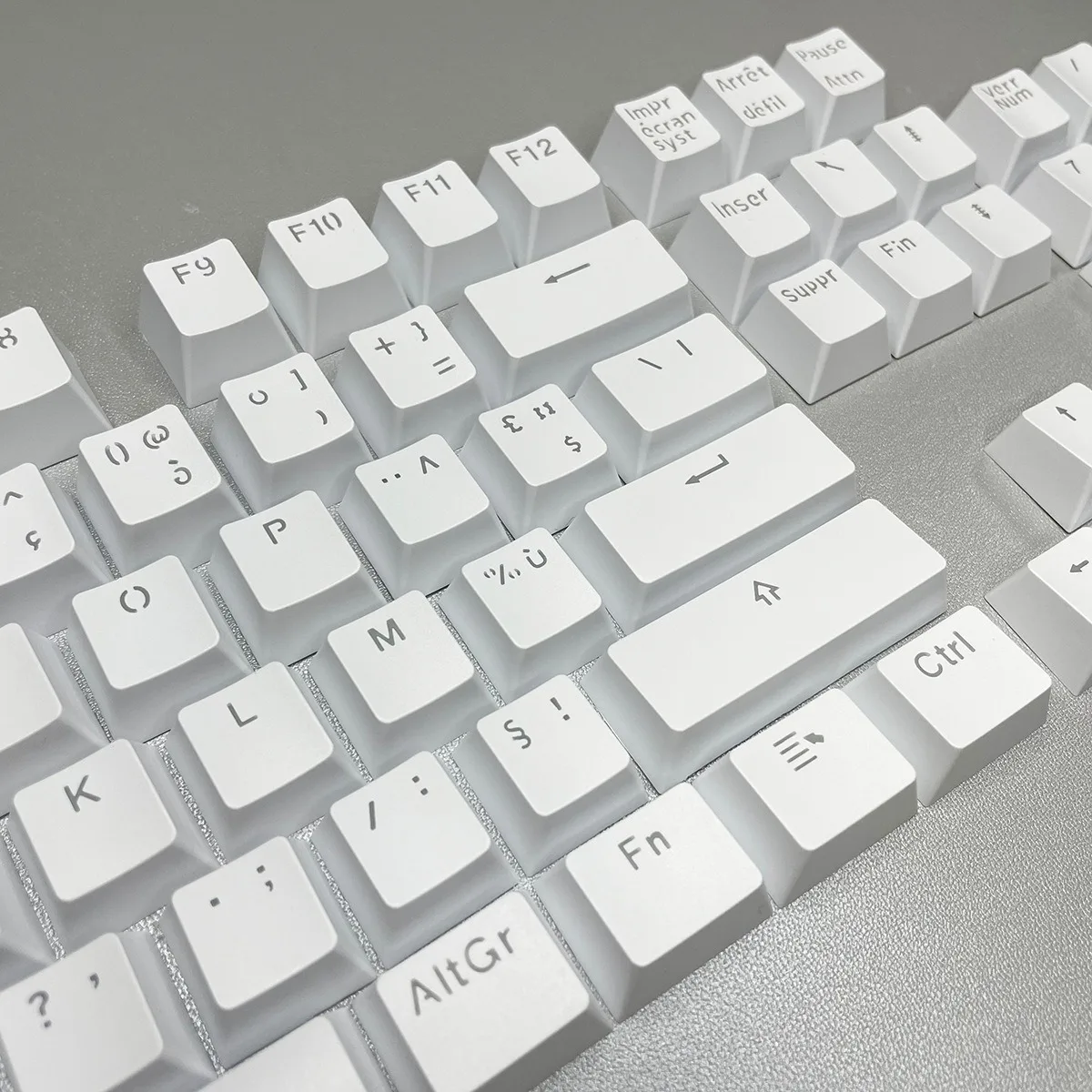 French AZERTY Keycaps 132 Keys OEM Profile ABS Shine-Through Backlit Keycap Set for Mechanical Keyboard MX Switch Compatible