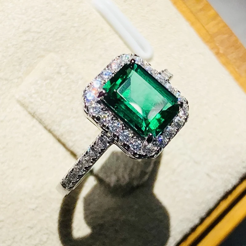 Huitan Square Green CZ Pierścionki damskie Luksusowe akcesoria na imprezę rocznicową Temperament Eleganckie kobiece pierścionki Prezent Modna biżuteria