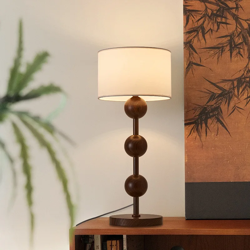 Middle Ancient Style Walnut color Retro Desk Lamp Living Room Sofa Ambient Light Hotel Villa Bedroom bedside lamp Reading Light