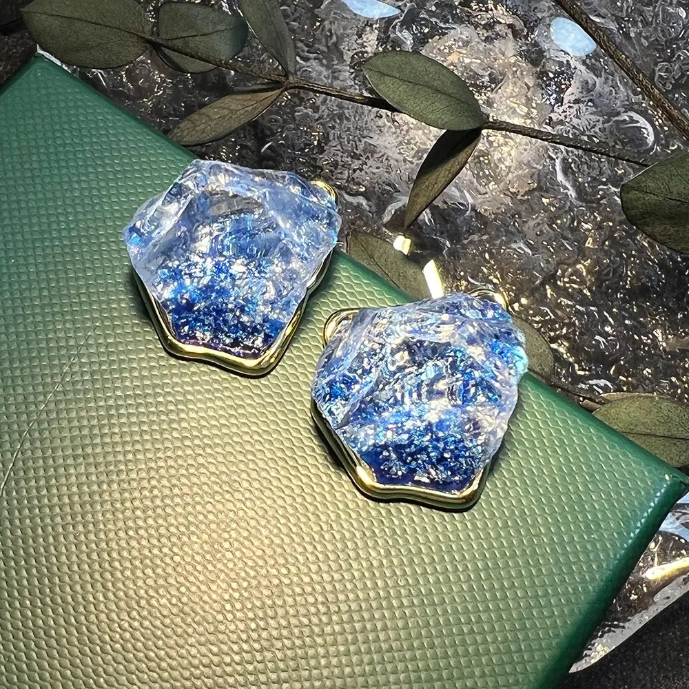 DIY accessories French vintage retro earrings haute couture deep sea series blue stud earrings versatile light luxury medieval s