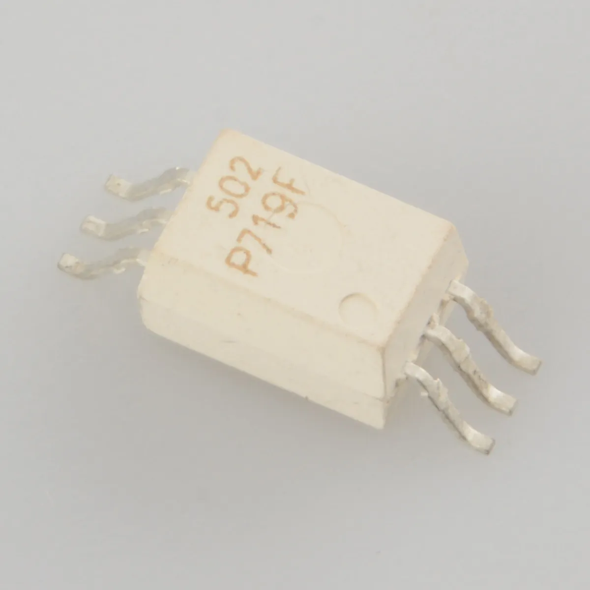 5pcs TLP719(D4-TP,F)  SOP-6 High Speed Logic Output Optocoupler 10MBd Digital Isolator Open Collector One-Stop BOM List Service