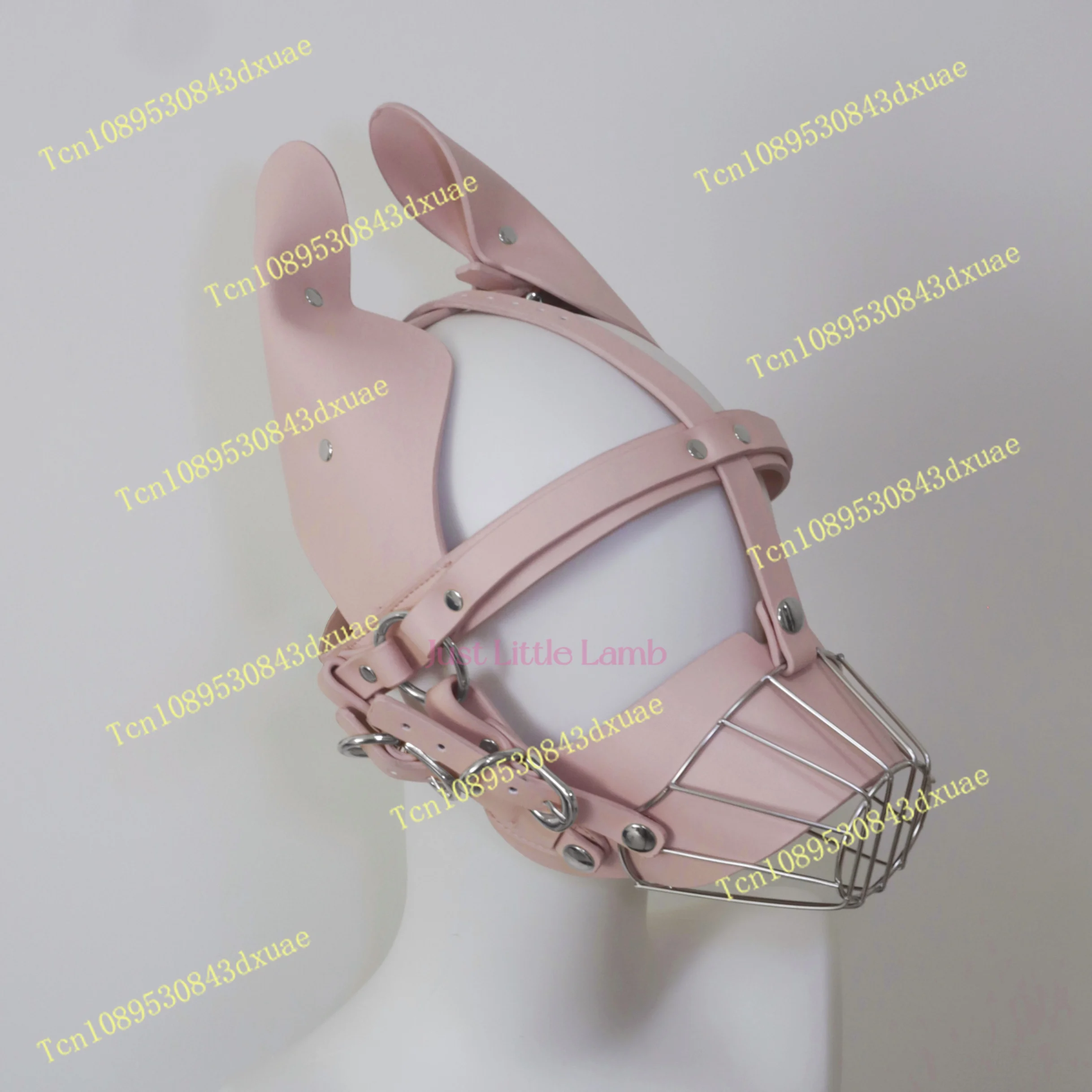 Headgear anti-bite device props
