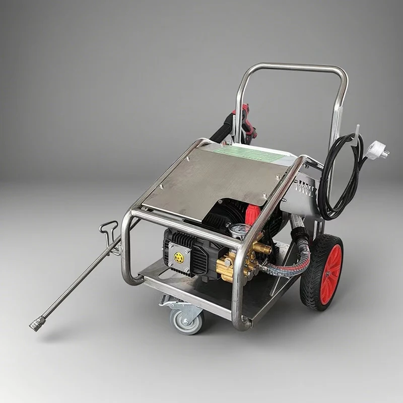 معدات التنظيف الصناعية الجديدة 140BAR/12L عالية الكفاءة مع ميزات المضخة القوية ومكونات التنظيف الصناعية