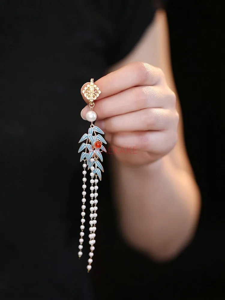 cheongsam Hanging decorations with Chinese style bamboo leaf enamel dripping oil, ancient style tassel pendant accessories