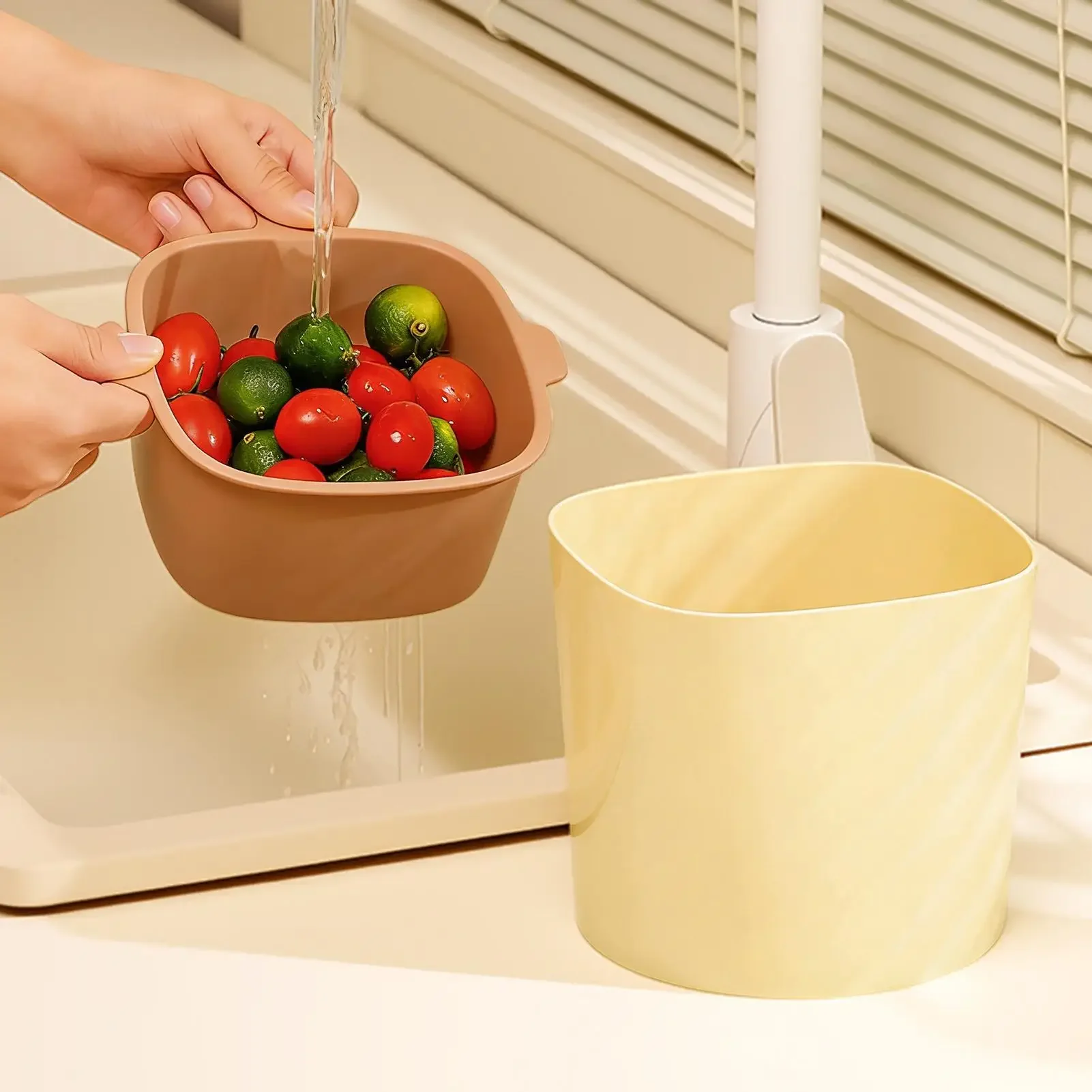 Food Waste Trash Can Double-Layer Small Water Draining Garbage Bin Countertop Garbage Basket for Kitchen Dining Room Office