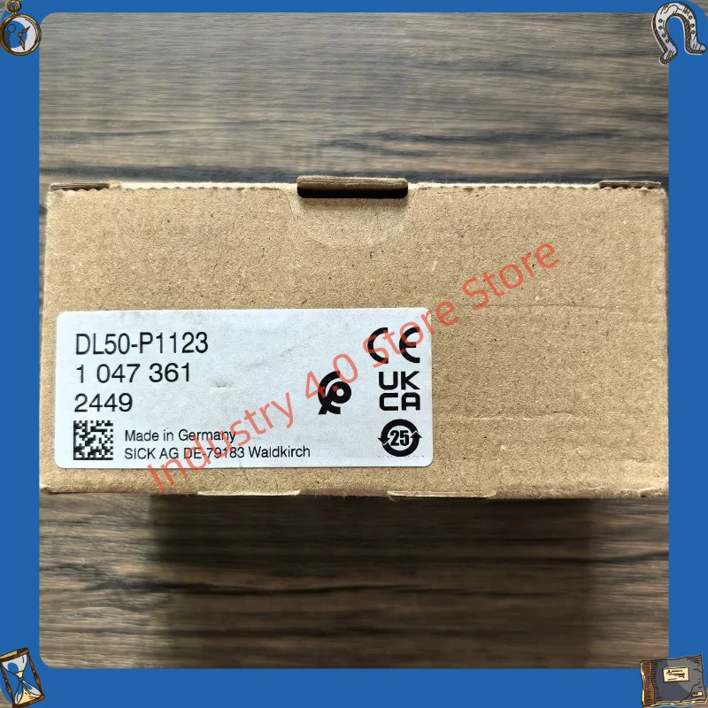 

Новый оригинальный лазерный датчик DL50-P1123 1047361