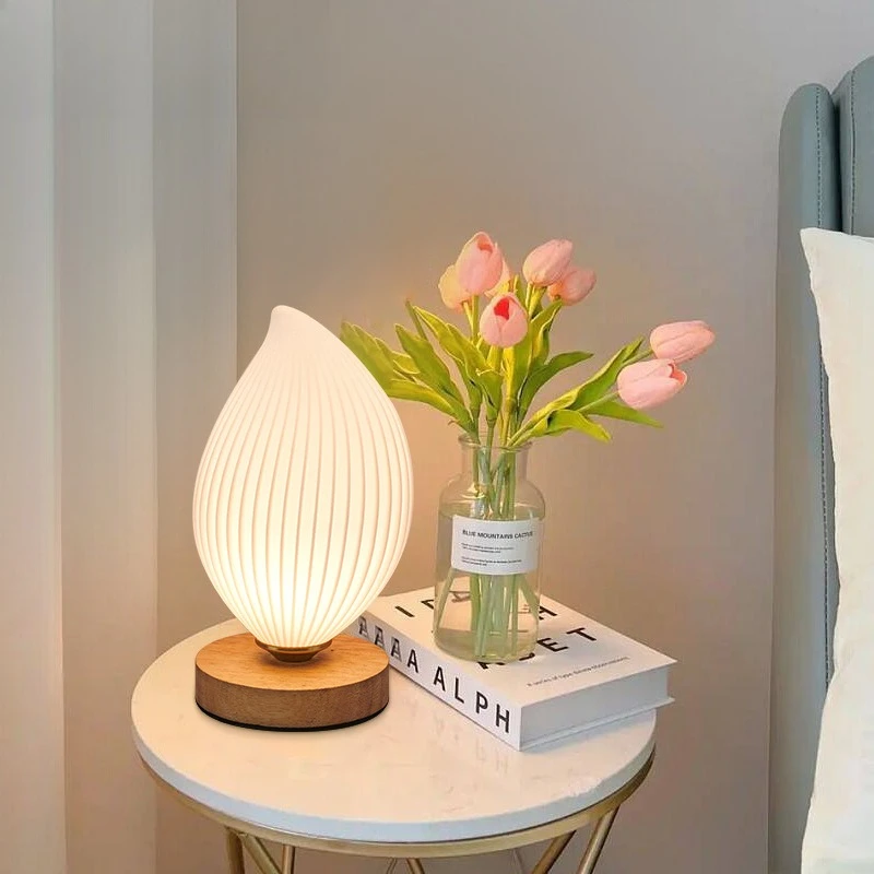 

Minimalist Fabric Metal Table Lamp Bedside Luxury Romantic Ambient LED Night Light Plug In Bedroom Home Decor Novelty New