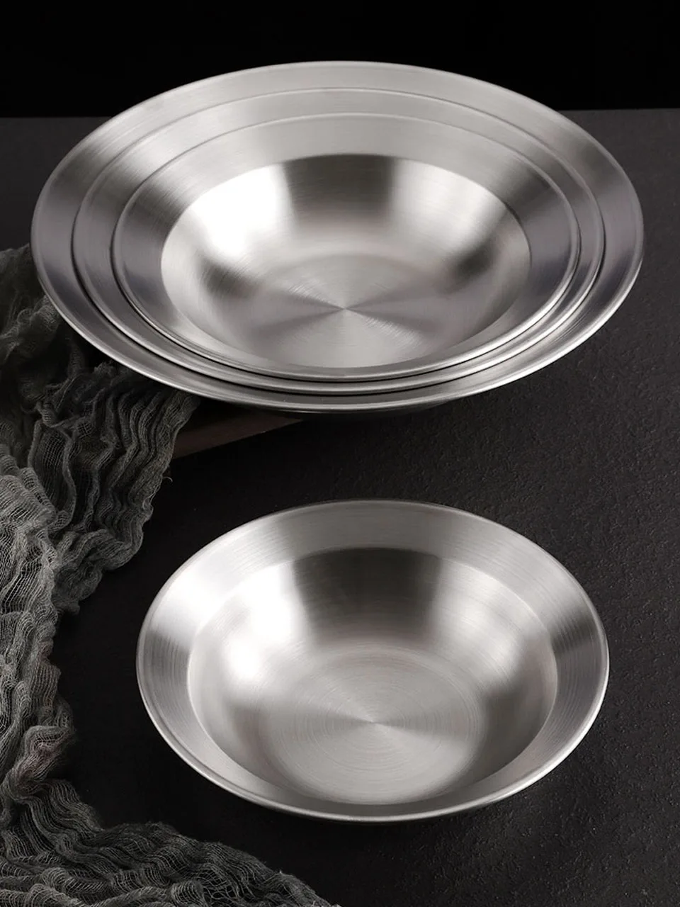 Metal dining plate Korean style stainless steel hat shaped dish plate Household wide edge salad plate Thickened pasta plate