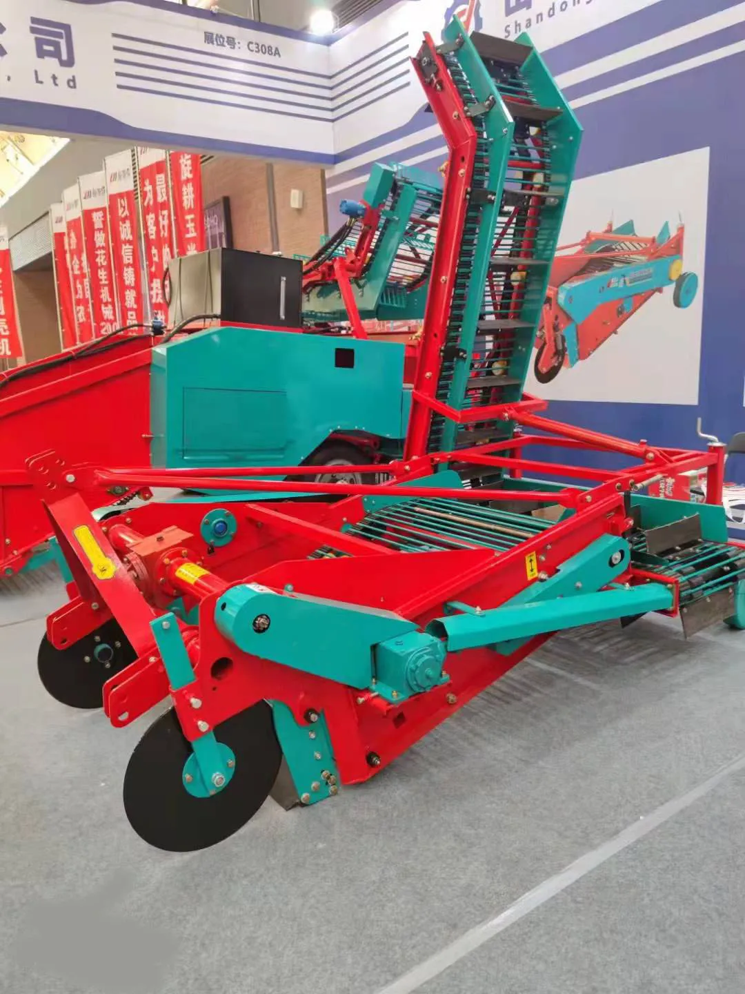 Factory Direct Sales Potato Harvester and Loading Machine Self Loading Automatic Combine Picker for Root Crops