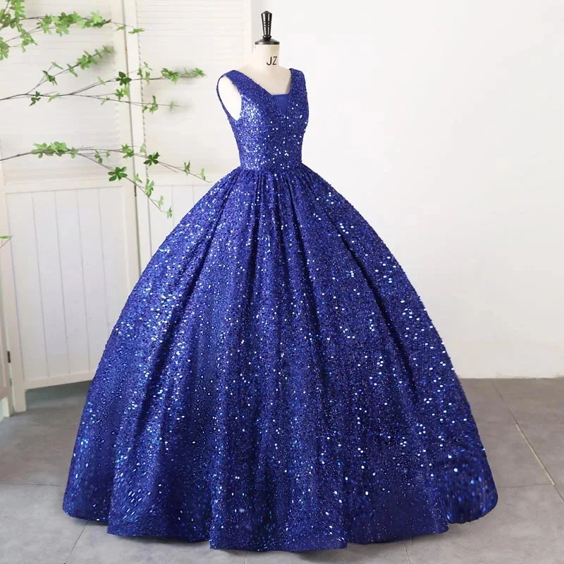 Elegancka suknia wieczorowa zapinana na zamek, o wyrafinowanym wyglądzie, nowy strój na pojedyncze występy z 2025 roku, niebieska suknia na egzamin artystyczny, wielka okazja.