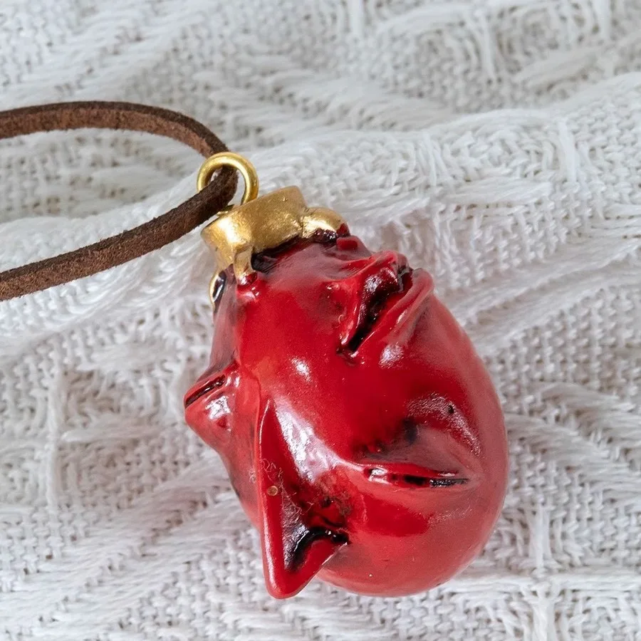 Anime Peryferia Miecz Legend Overlord Jajo Naszyjnik Karmazynowy Behelet Znakowany Wojownik Guts Wisiorek