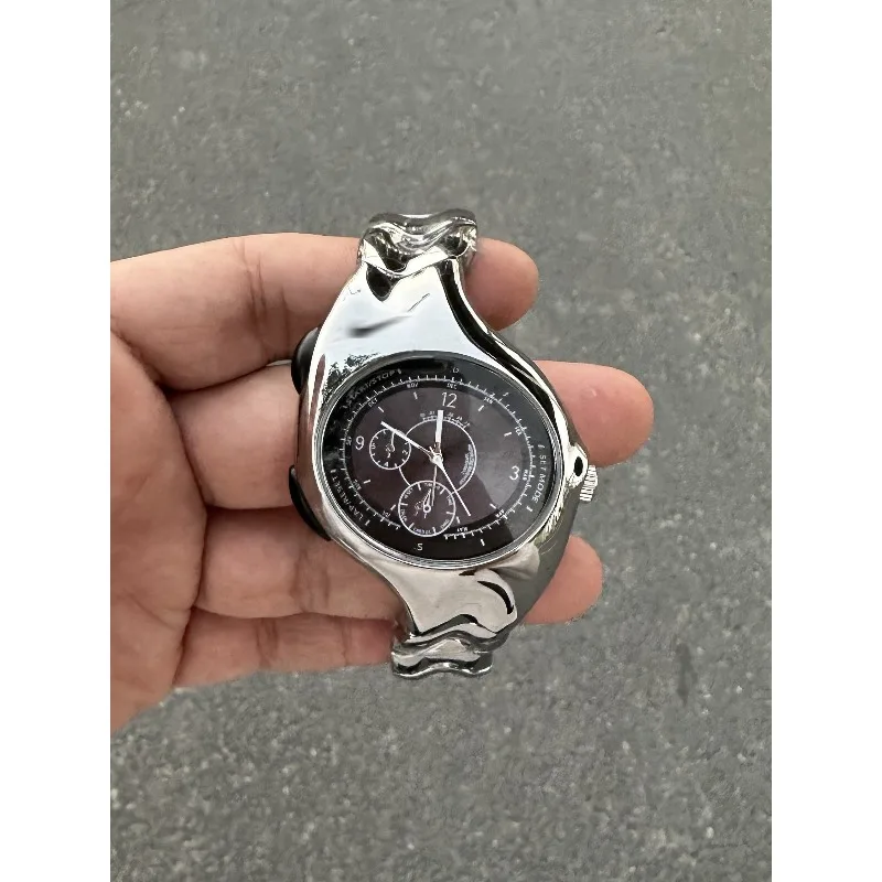 Royi Store Original Alien Twisted Retro Non-Mechanical Fashion Design