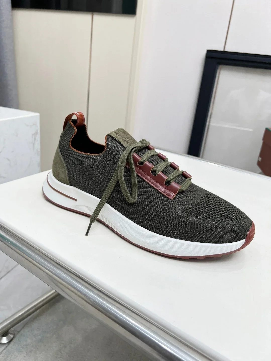 

2025DIKU JING Men's The Precious Yarn Of Knitted Clothing Inspired The Design Of New Sports Shoes, And The All Cotton Knitted Up