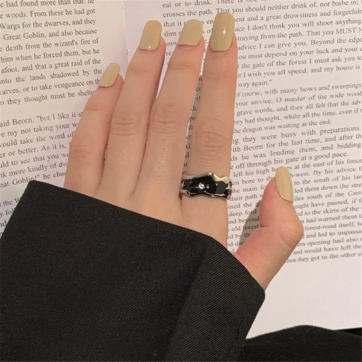 Vintage Black Drip Oil Stars Irregular Open Rings for Women Fashion Jewelry Creative Adjustable Ring
