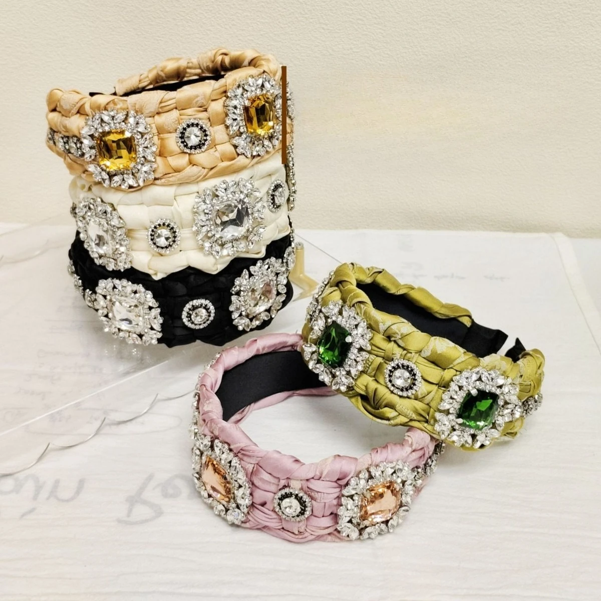 

New Arrival Retro Metal Diamond Hand-woven Braided Wide Headband Accessible Luxury Headwear