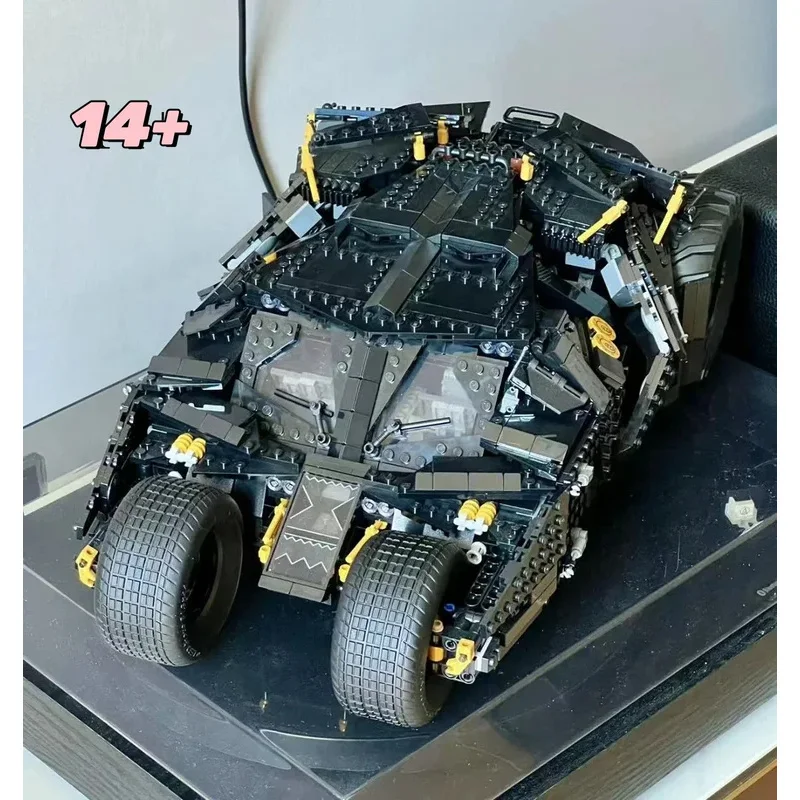 2049pcs Technic Group Racing Car Model Batman Batmobile Difficult Puzzle Assembling Building Blocks Toy Gift Display 76240