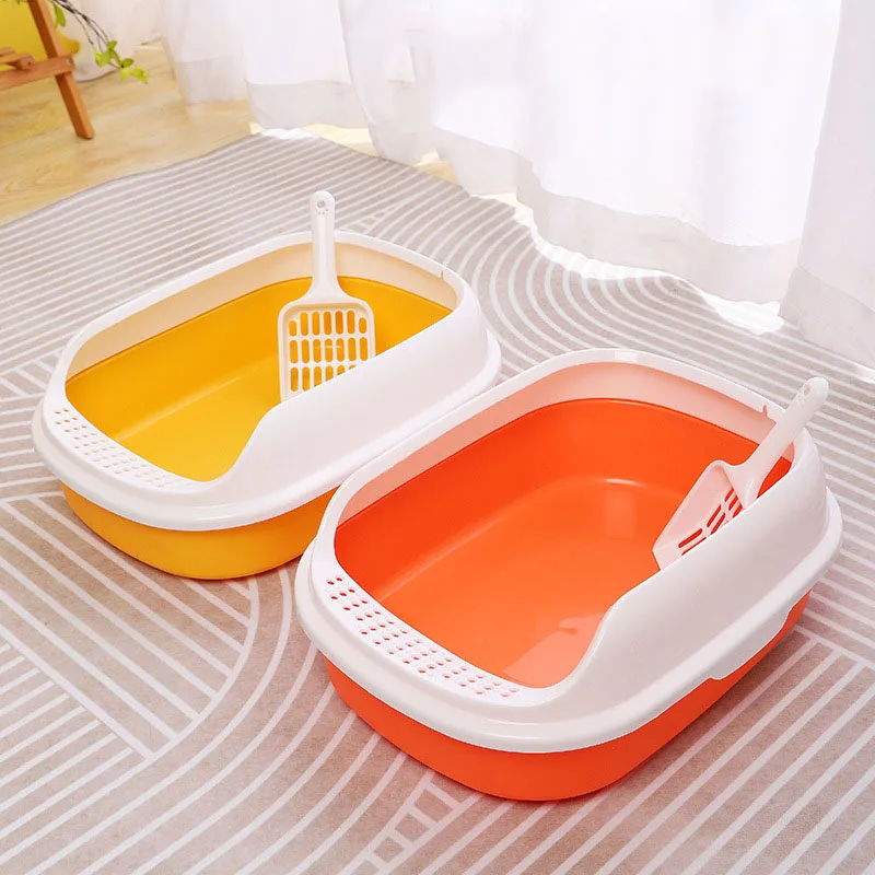 Semi-enclosed splash-proof high capacity litter box Durable litter filters are used in home interiors