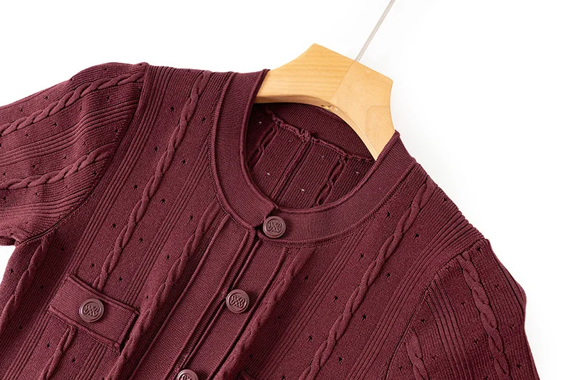 ZOCI فساتين نسائية بأكمام قصيرة مع خيط مجوف صف واحد مشبك ضيق رقبة مستديرة مكتب سيدة 2025 مجموعة ربيع جديدة