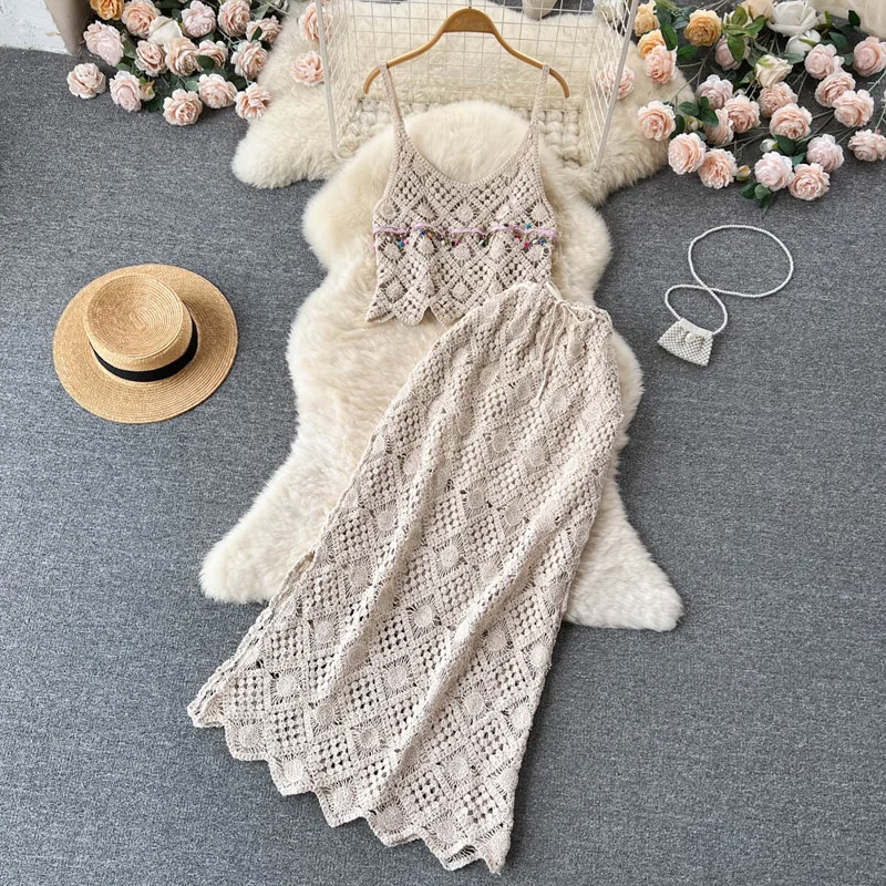 Boring Honey Solid Colors Hollow Out Chic And Elegant Woman Set Round Collar Bead Pendant Edible Tree Fungus Crop Top Long Skirt