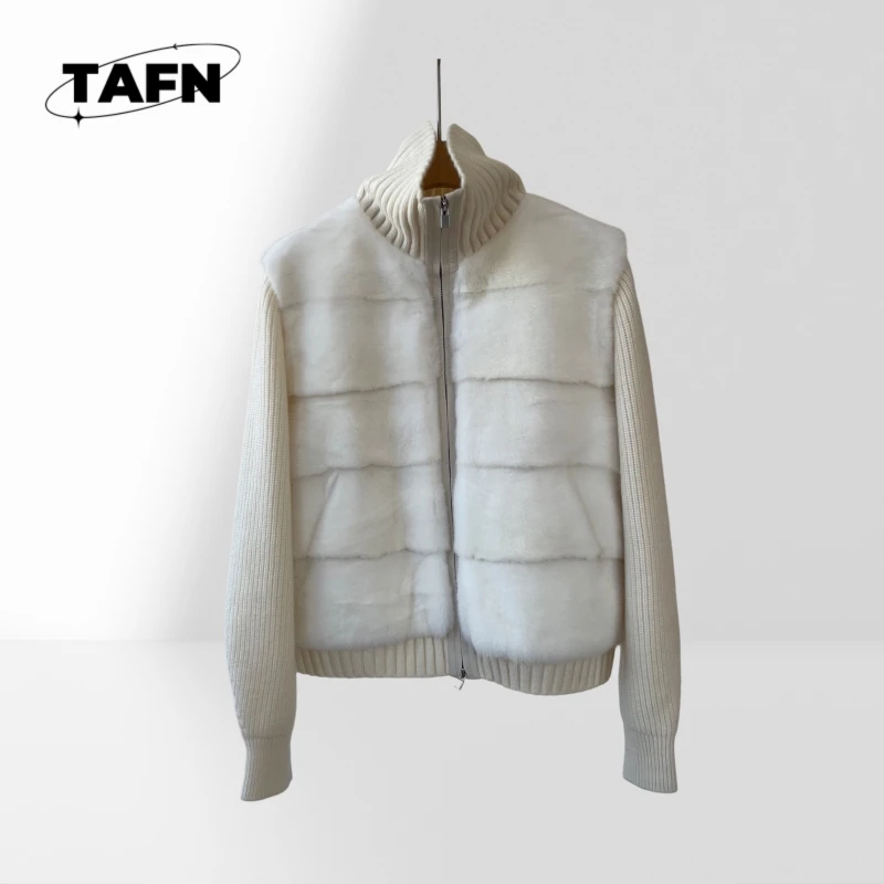 

24 European style cashmere windproof warm banquet luxury women's plush coat with high collar comfortable and advanced AC3008