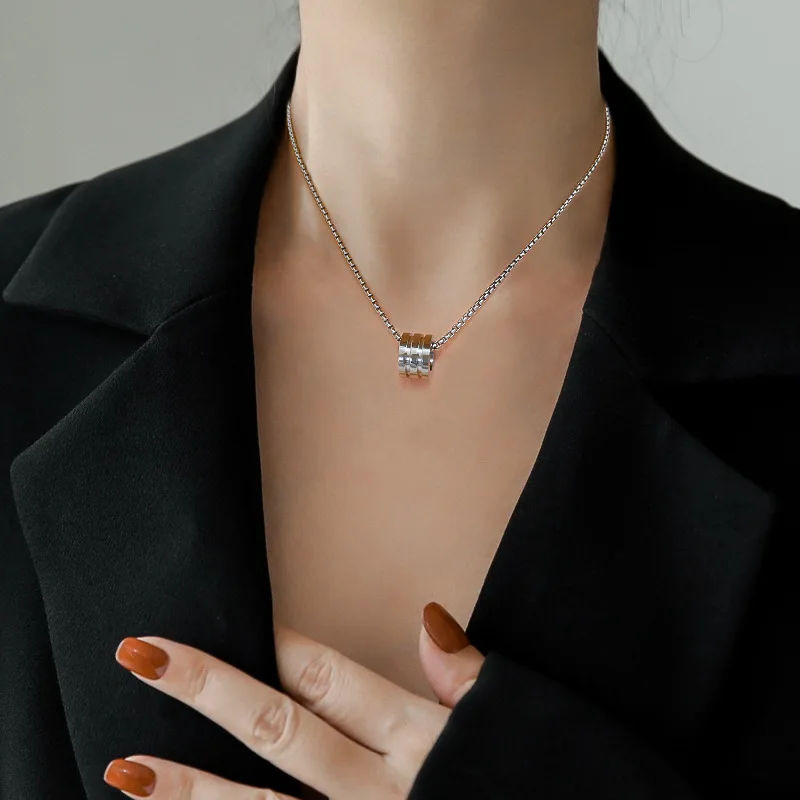 Titanium Steel Tri-Loop Minimalist Necklace for Women Clavicle Chain Fashionable Personality Jewelry Accessory