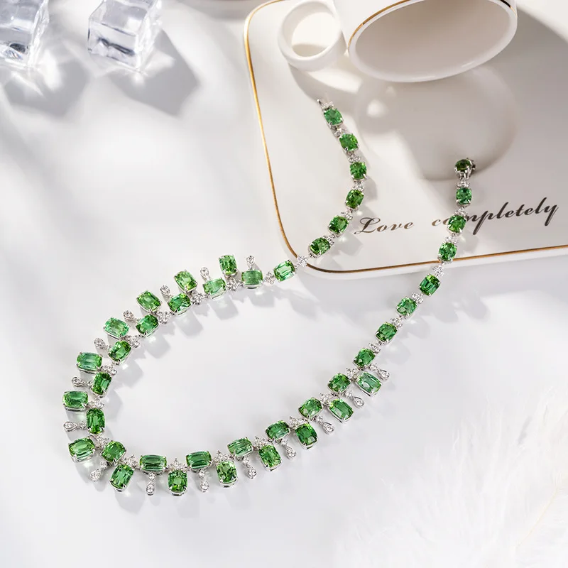 2023 New 925 Sterling Silver Square CZ Green Tourmaline Necklace Women Personality Fashion Luxury Wedding Jewelry Birthday Gift