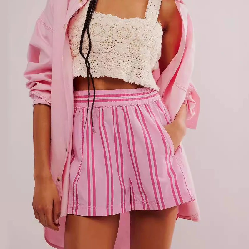 2025 New Fashion Striped Contrast Color Stitching Beach Pants Casual Loose Personality Street Shorts for Women Commuter Shorts