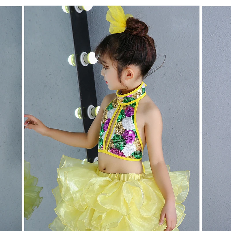 3PCS Kids Girls Modern Jazz Ballet Latin Dance Costume Outfit Girls Sleeveless Shiny Sequins Crop Top with Tassel Skirted Set Da