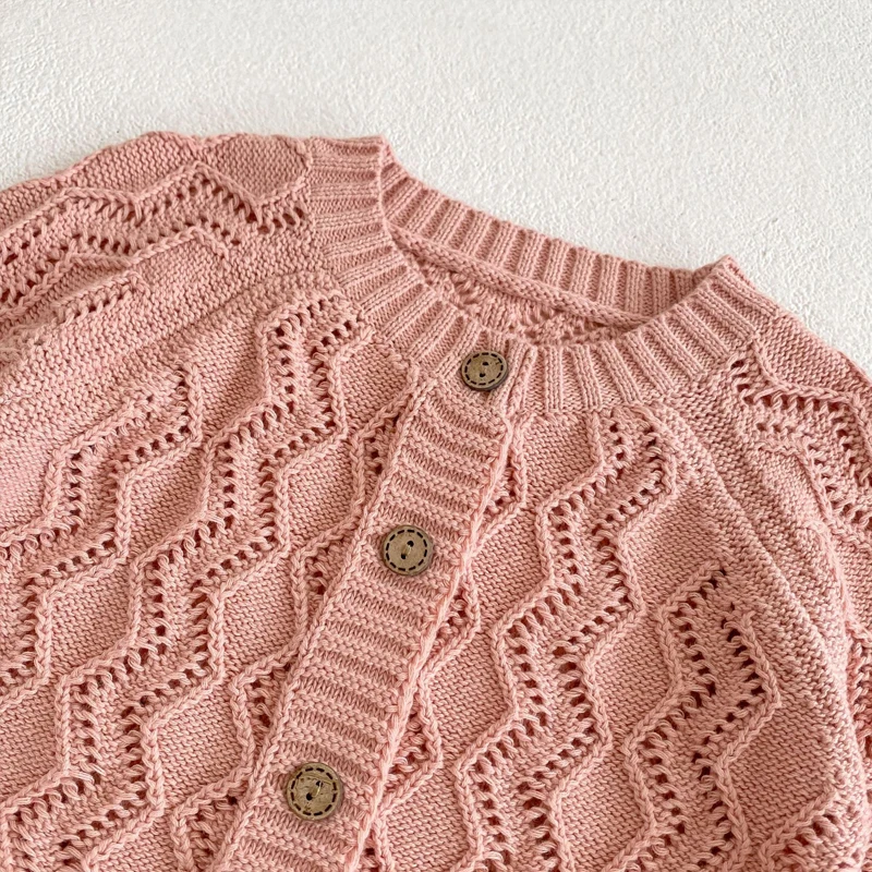 New autumn baby clothing, 0-3 year old baby girl solid color sweater versatile cardigan hollowed out knitted long sleeved jacket