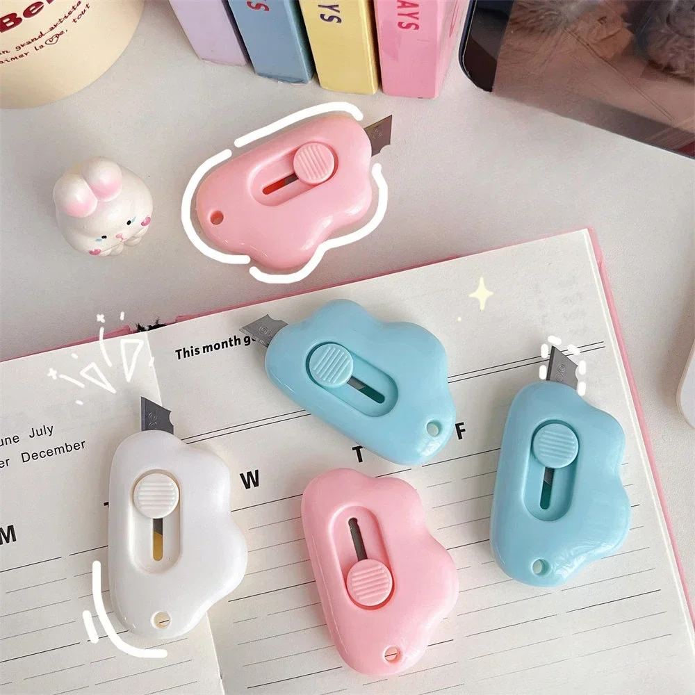 Couteau utilitaire mignon couleur nuage, Mini coupe-papier Portable, enveloppe de lettre, ouvre-papier peint, boîte de coupe, papeterie Kawaii 1 pièce