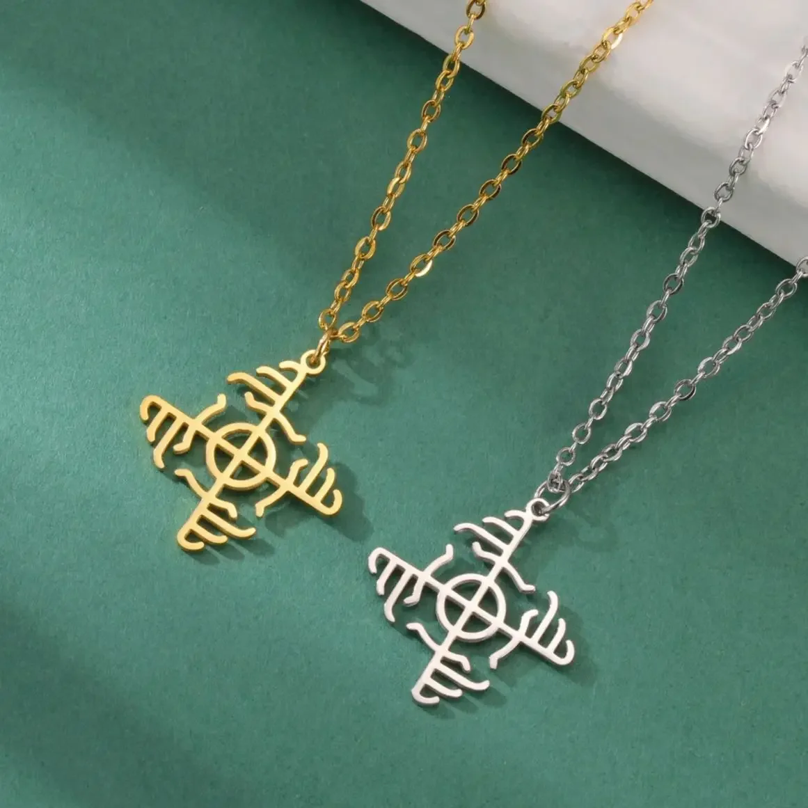 LIKGREAT Ginfaxi Norse Runes Attract Victory Necklace for Women Men Stainless Steel Icelandic Combat Stave Amulet Jewelry