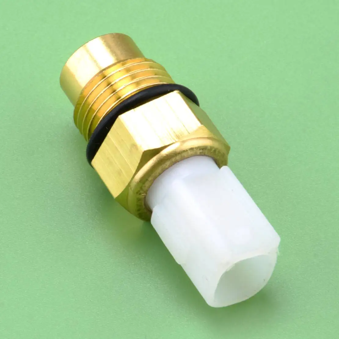 Sensor de temperatura del interruptor del ventilador de refrigeración del refrigerante del radiador 8942812160 8942812150   Apto para Toyota Corolla Yaris Carina E Paseo Starlet
