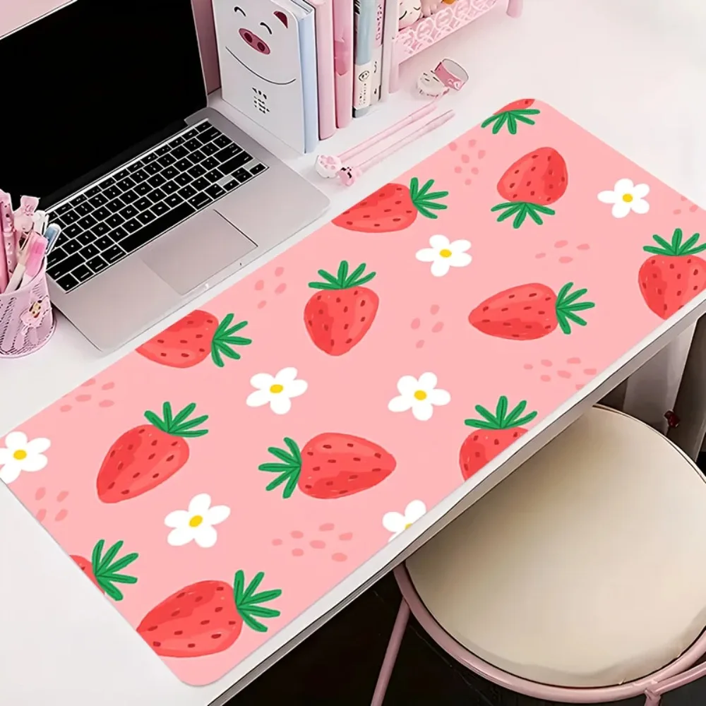Tapis de bureau antidérapant Kawaii Fraise, tapis de souris souple au design mignon, adapté au jeu et à l'utilisation au bureau