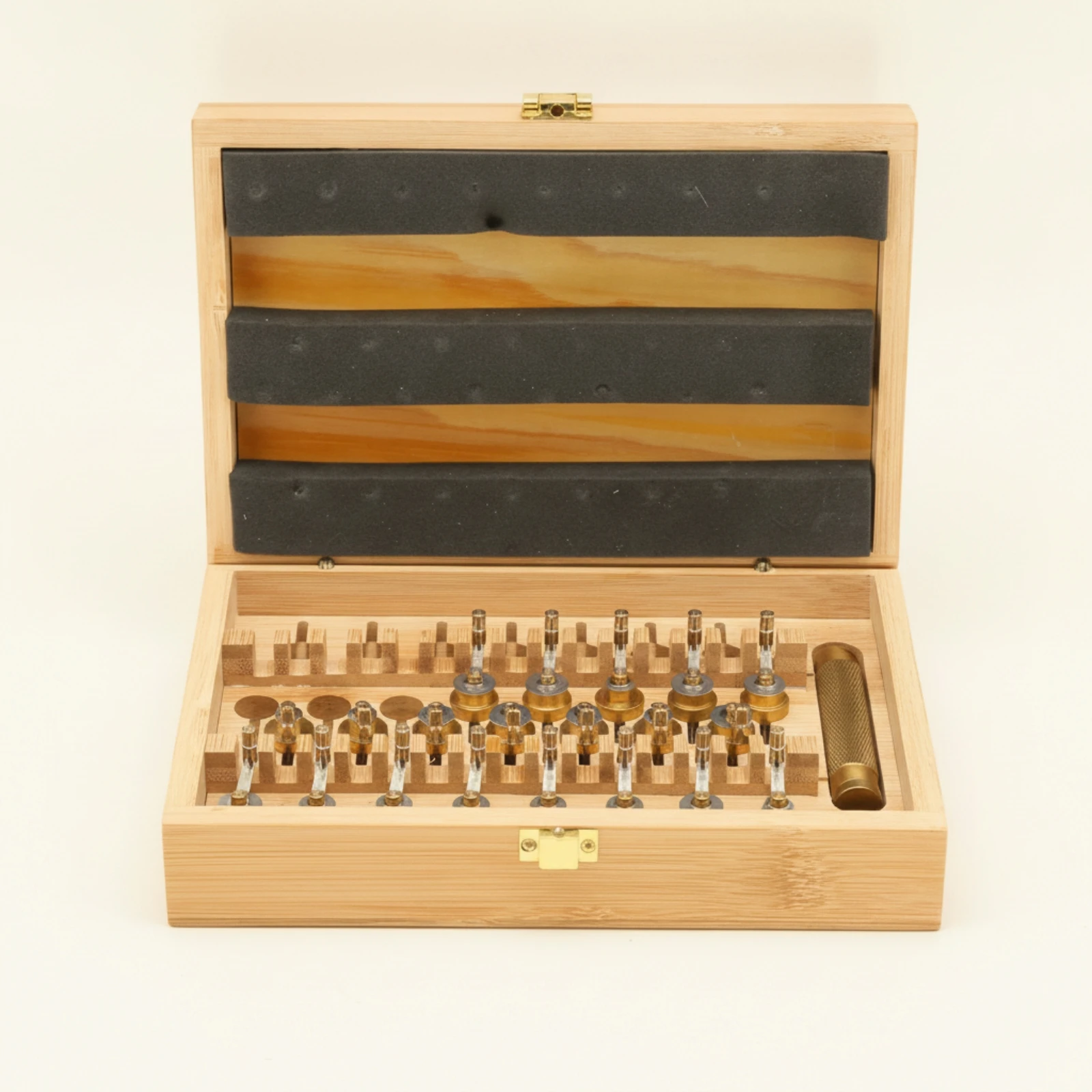 20 Pieces Watch Winding Key Kit Brass Clock Winding Keys Molded Slots Wood Box Tool Kit Metal Latch