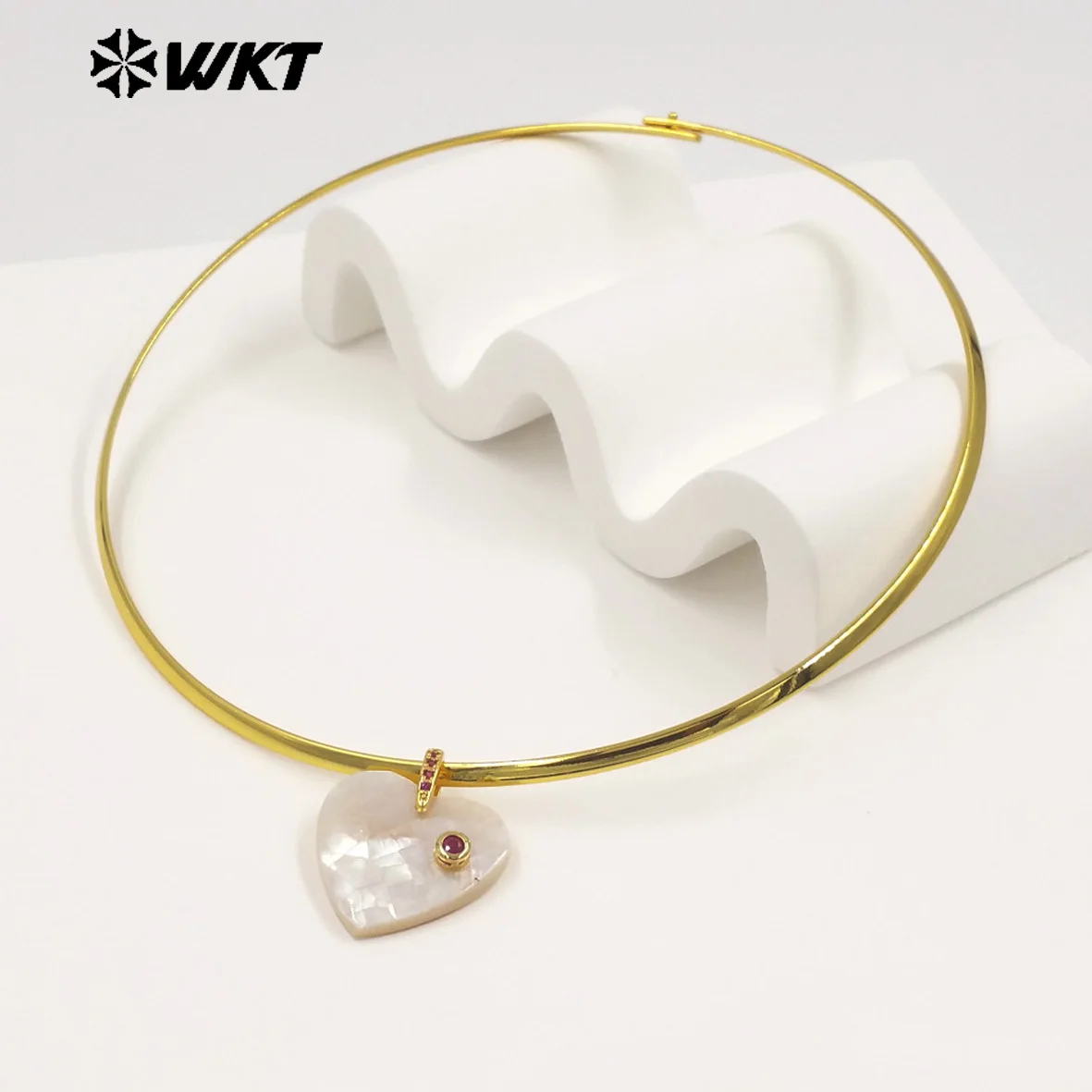 WT-JN387 Minimalism Design White Shell And Zircon Heart Shape Pendant Necklace Choker As Female Party Decorative Jewelry